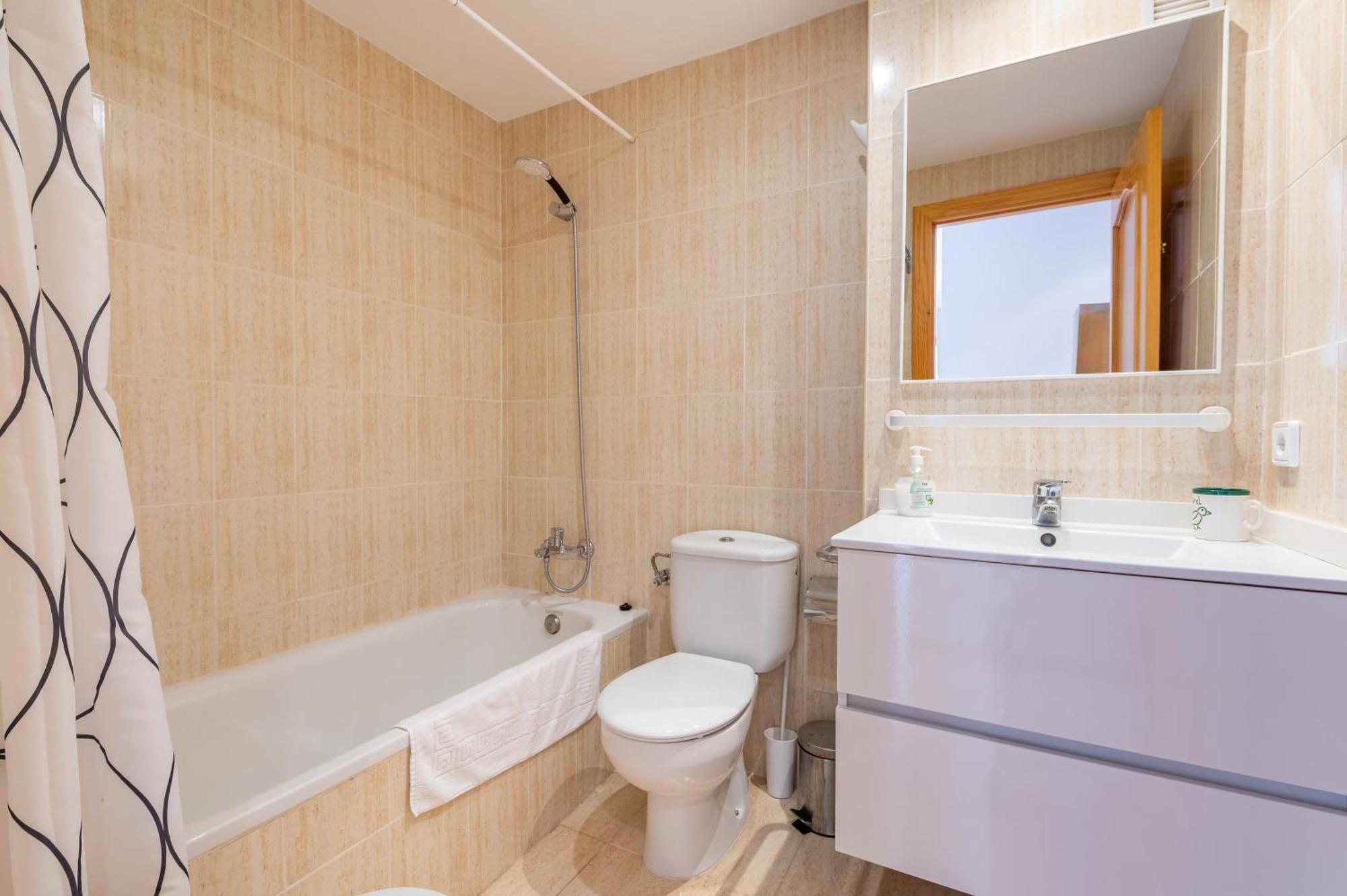 Olot Apartment *